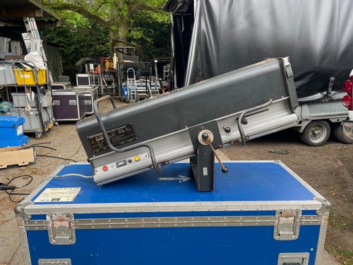 Selecon performer 1200watt - selecon,