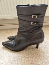 Pre owned Black Leather Winkle Picker Ankle Boots Size 3