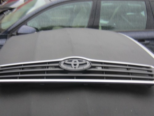 Toyota avensis front - toyota,
