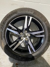 1xGenuine Volvo XC40 R-Design