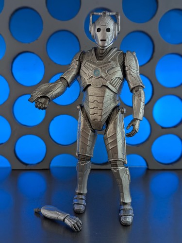 Doctor who dark water - dark, cyberman