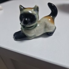 GOEBEL TINY SIAMESE CAT 1 3/4"