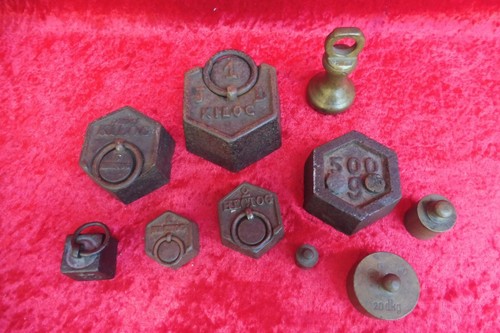 Very old weights 6x - 6x, iron