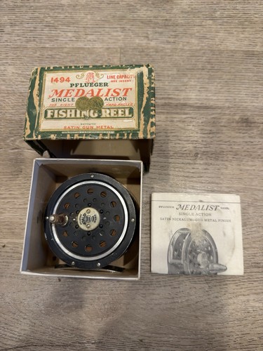 Pflueger medalist 1494 - pflueger, reel