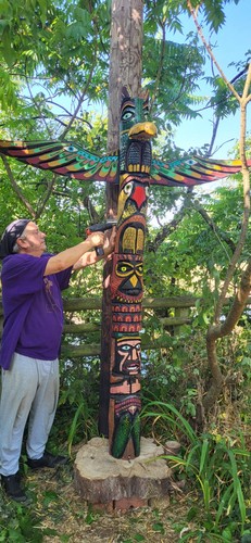 Totem pole full - full, size