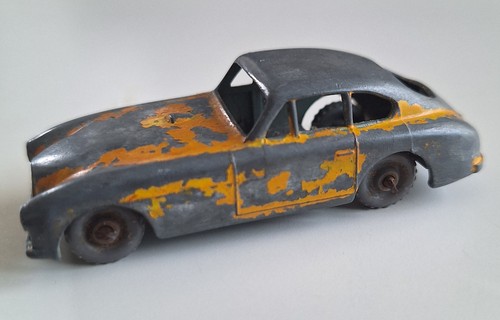 Matchbox aston martin - no.,