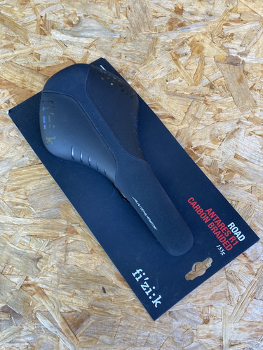 Fizik antares saddle road - r1,