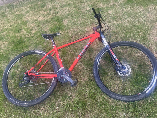 Trek red 29in mountain bike - trek,