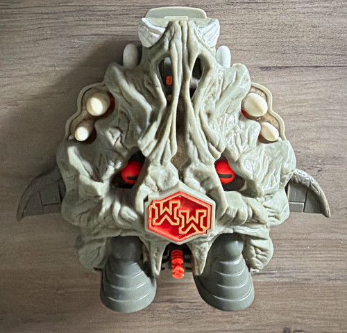 Mighty max monsterizer - max, skull