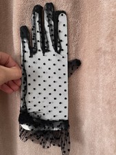 Black Lace Gloves, Gothic