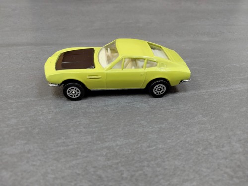Corgi juniors aston - corgi,