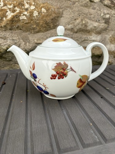 Royal worcester malvern - royal,