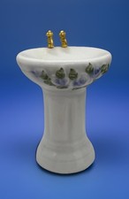 Dolls House furniture porcelain sink in 1/12th Scale