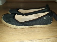 BRAND NEW LADIES DESIGNER UGG