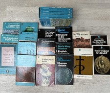 Pelican Vintage Books Bundle -