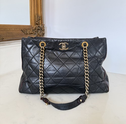 Chanel leather black - leather,