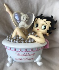 Betty Boop Bubbling With Love