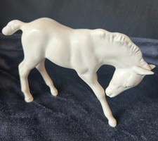 BESWICK WHITE MATT FOAL  HEAD