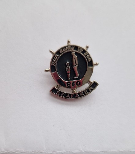 O badge - &,