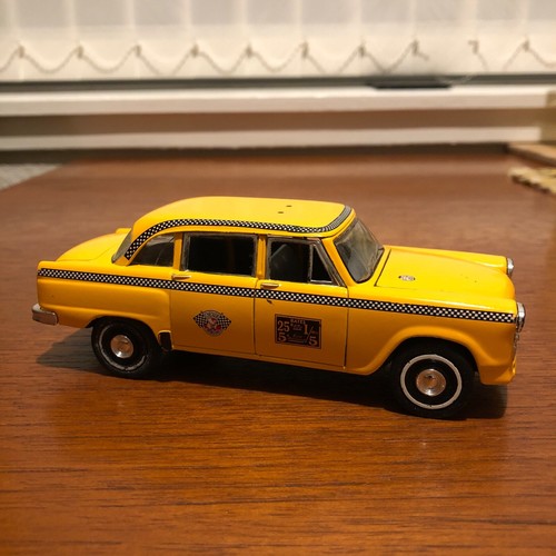 Yellow cab checker cabs die - cab,