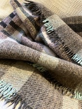 ￼ Highland Home Industries All Wool Checked Blanket 54“x 50” Knee, Sofa,  Warm. 