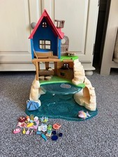 Sylvanian Families Water Treehouse