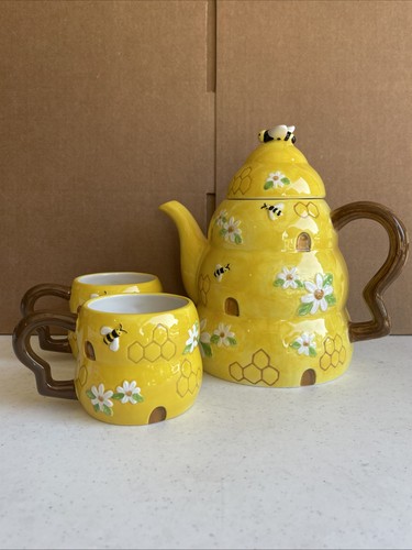 Teapot hearts hope 2023 - teapot,