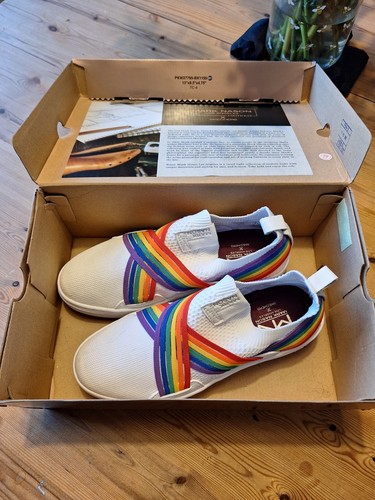 Mark nason sketchers size - mark,