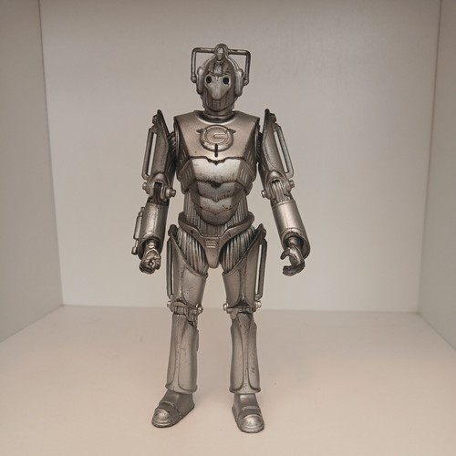 Doctor who cyber man - doctor, cyberman