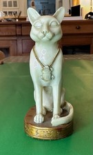 Vintage Egyptian Bastet Cat Statue – Cream Resin Figurine, Gold Base – 13cm tall