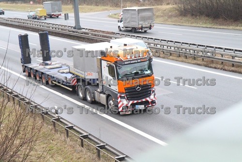 Truck photo mercedes - truck,