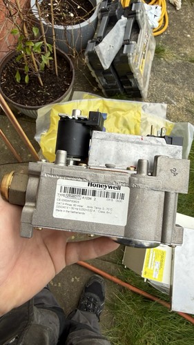 Baxi solo pfl gas valve - gas,