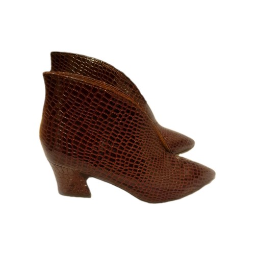 Maroon shiny boots block high - block,