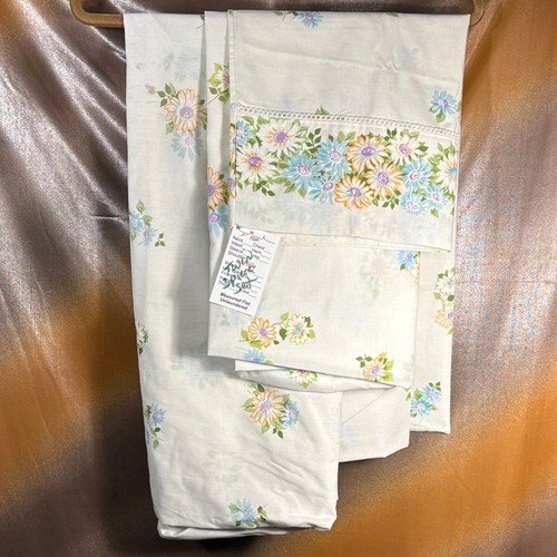 Vintage twin set - 70’s, some
