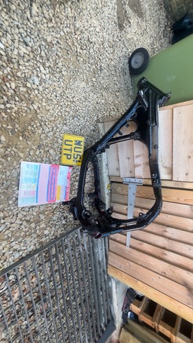 Drz400e frame - drz400e,
