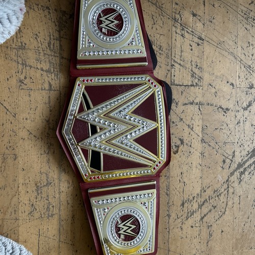 Wwe universal champion - wwe,