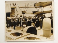 US Navy Cruiser USS Raleigh