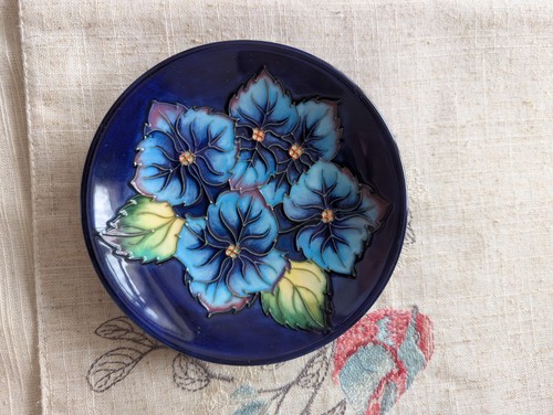 Moorcroft trial pin dish