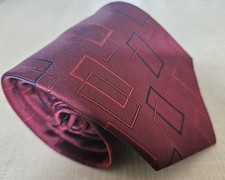 Thomas Nash Burgundy geometric