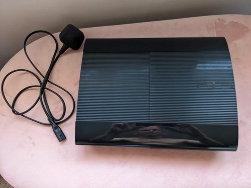 Playstation super slim - 3,