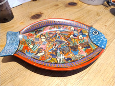ATTRACTIVE POSSIBLY SOUTH AMERICAN POTTERY FISH PLATTER WOMEN HOUSES DECORATION