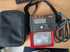 UNI-T UT526 Megger Digital