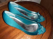 Teal Heels Size 4 Peep Toe