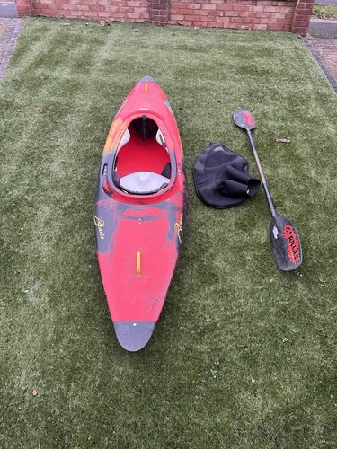 White water pyranha kayak - pyranha,