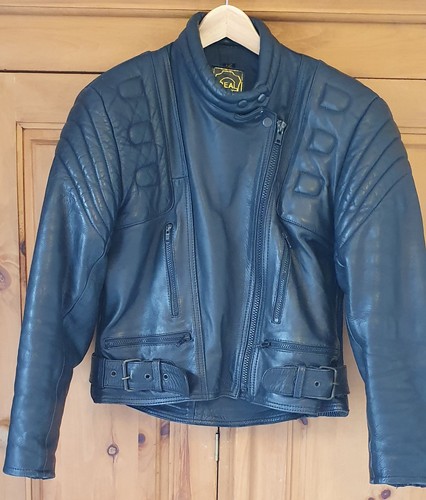 Quality vintage s - j, &