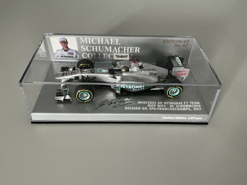 Minichamps mercedes w02 - mercedes,