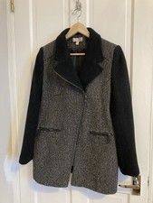 Gharani Strok Women’s Jacket
