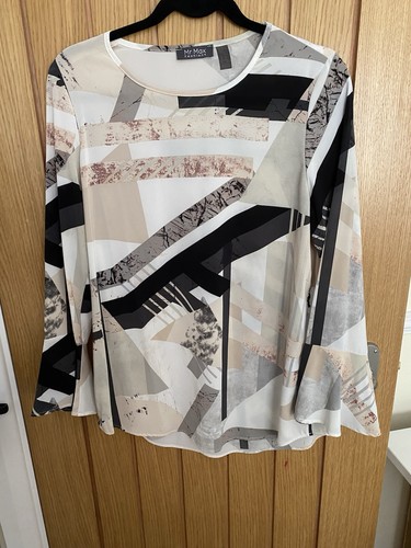 Max size m long - by,