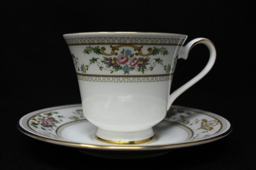 Royal doulton alton floral - doulton, "alton"