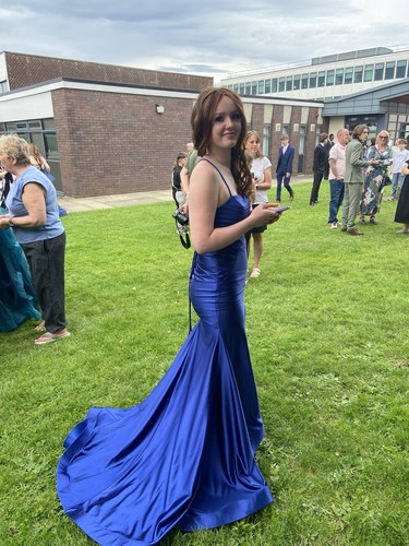 Beautiful blue fitted prom - fitted,